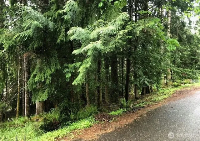 Photo 1 of Land for sale at 8 Oakcrest Cir, Bellingham, WA 98229 | MLS# NWM2560722 | Listing updated on 2026-09-23