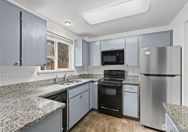 Photo 2 of Townhouse for sale at 12010 113th Avenue E #23, Puyallup, WA 98374 | MLS# NWM2560728 | Listing updated on 2026-09-23