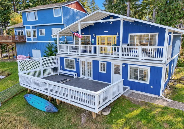 Photo 1 of Single family home for sale at 17142 Lakepoint Dr Se, Yelm, WA 98597 | MLS# NWM2560736 | Listing updated on 2026-10-28