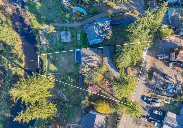 Photo 4 of Single family home for sale at 17142 Lakepoint Dr SE, Yelm, WA 98597 | MLS# NWM2560736 | Listing updated on 2026-10-28