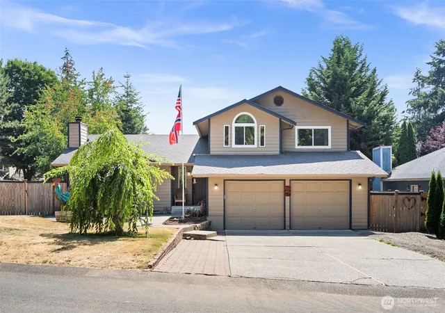 Photo 2 of Sale Pending at 20416 120th Street Ct E, Bonney Lake, WA 98391 | MLS# NWM2560749 | Listing updated on 2026-09-25
