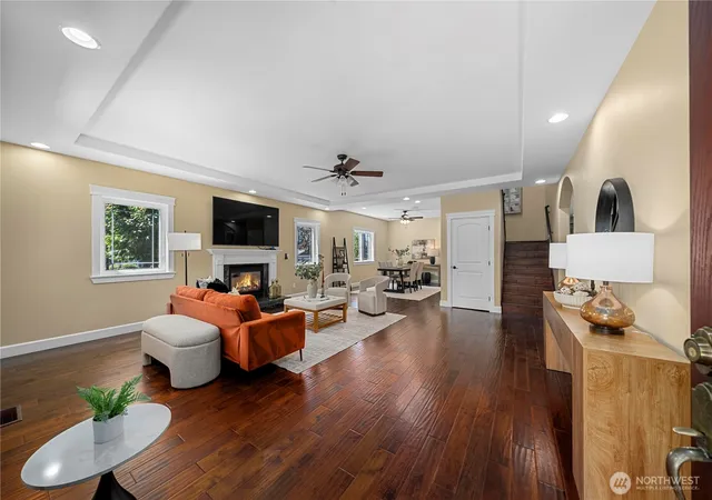 Photo 4 of Sale Pending at 3139 Oas Dr W, University Place, WA 98466 | MLS# NWM2560755 | Listing updated on 2026-09-25