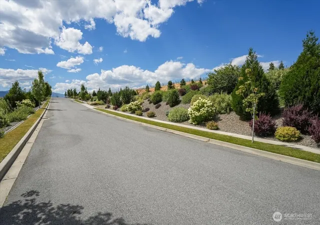 Photo 4 of Land for sale at 38 Madrona Ln, Chelan, WA 98816 | MLS# NWM2560767 | Listing updated on 2026-09-23