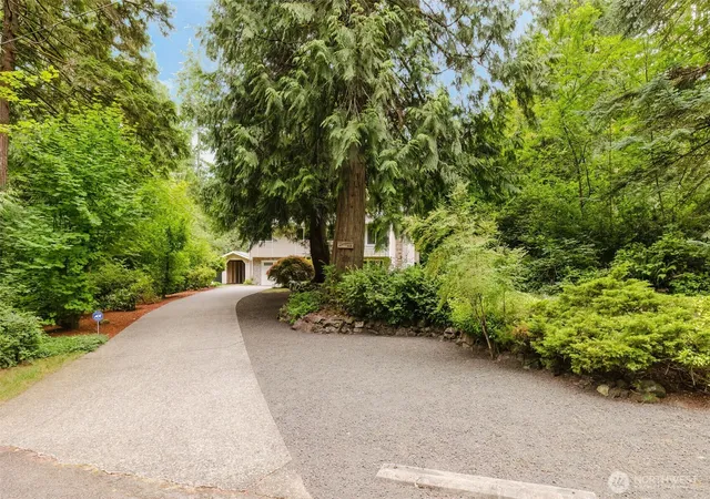 Photo 3 of Sale Pending at 7450 Jason Ln Se, Port Orchard, WA 98367 | MLS# NWM2560770 | Listing updated on 2026-08-17