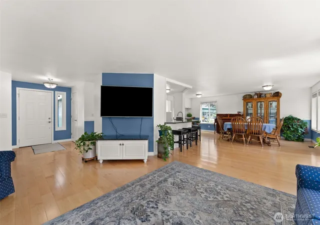 Photo 4 of Single family home for sale at 148 Steelhead Dr, Silver Creek, WA 98585 | MLS# NWM2560784 | Listing updated on 2026-09-30