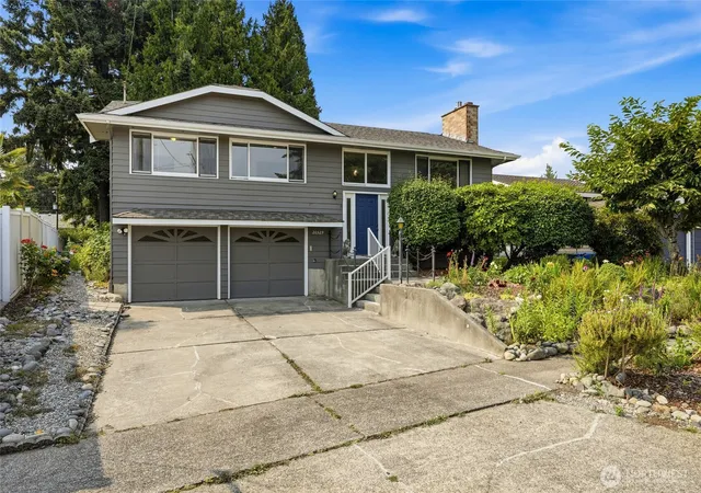 Photo 2 of Sale Pending at 26529 40th Avenue S, Kent, WA 98032 | MLS# NWM2560804 | Listing updated on 2026-09-25