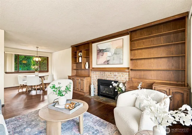 Photo 3 of Sale Pending at 26529 40th Avenue S, Kent, WA 98032 | MLS# NWM2560804 | Listing updated on 2026-09-25