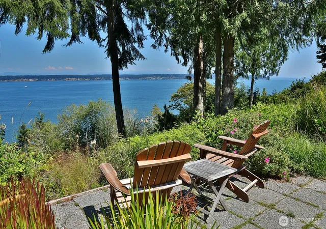 Photo 3 of Single family home for sale at 3679 Saratoga Rd, Langley, WA 98260 | MLS# NWM2560821 | Listing updated on 2026-10-01