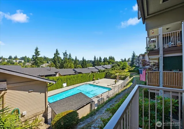 Photo 1 of Sale Pending at 2920 76th Avenue Se #211, Mercer Island, WA 98040 | MLS# NWM2560824 | Listing updated on 2026-09-25