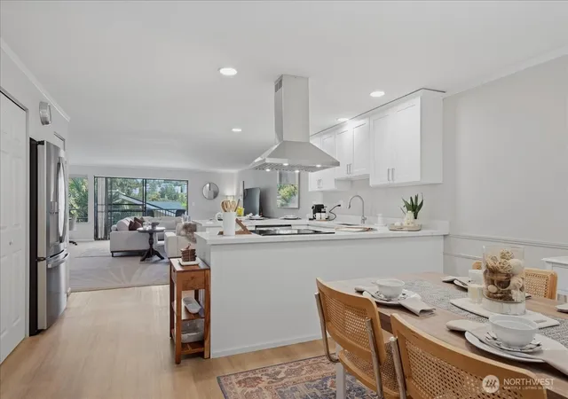 Photo 4 of Sale Pending at 2920 76th Avenue SE #211, Mercer Island, WA 98040 | MLS# NWM2560824 | Listing updated on 2026-09-25