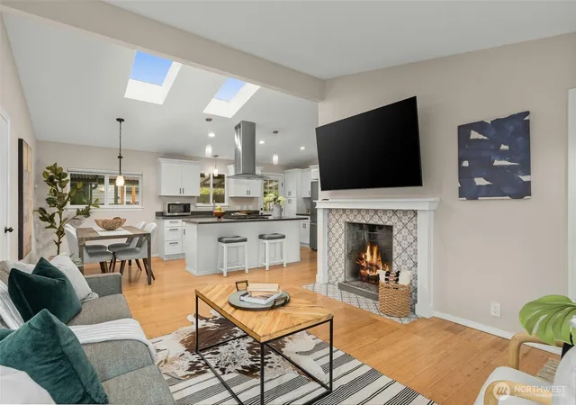 Photo 3 of Sale Pending at 14009 13th Avenue SW, Burien, WA 98166 | MLS# NWM2560827 | Listing updated on 2026-09-25