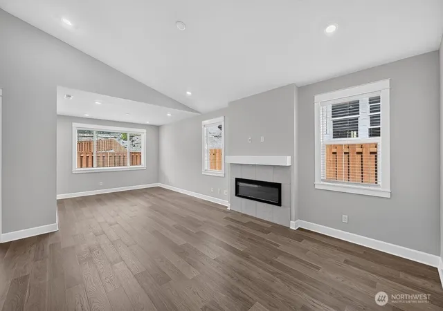 Photo 2 of Single family home for sale at 2715 Bowthorpe St Se, Olympia, WA 98513 | MLS# NWM2560849 | Listing updated on 2026-10-02