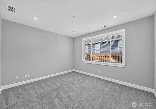 Photo 4 of Single family home for sale at 2715 Bowthorpe St SE, Olympia, WA 98513 | MLS# NWM2560849 | Listing updated on 2026-10-02