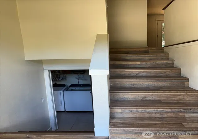 Photo 2 of Single family home for sale at 4883 Laura Ln Se, Port Orchard, WA 98367 | MLS# NWM2560853 | Listing updated on 2026-09-23
