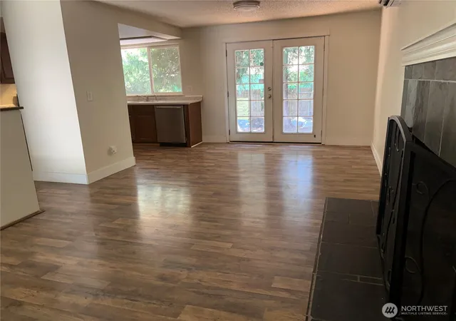 Photo 3 of Single family home for sale at 4883 Laura Ln Se, Port Orchard, WA 98367 | MLS# NWM2560853 | Listing updated on 2026-09-23