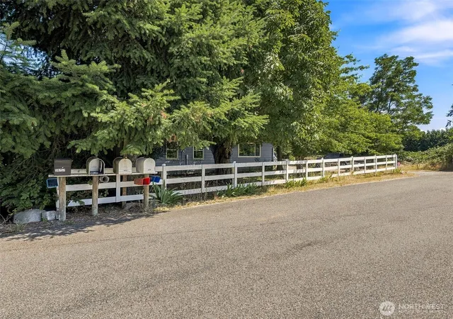 Photo 2 of Single family home for sale at 10723 59th Avenue E, Puyallup, WA 98373 | MLS# NWM2560876 | Listing updated on 2026-09-29