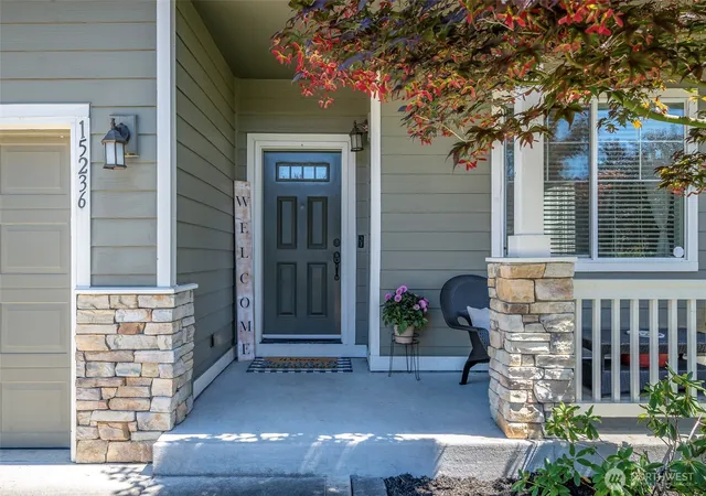 Photo 2 of Single family home for sale at 15236 Kayla St Se, Yelm, WA 98597 | MLS# NWM2560885 | Listing updated on 2026-09-28