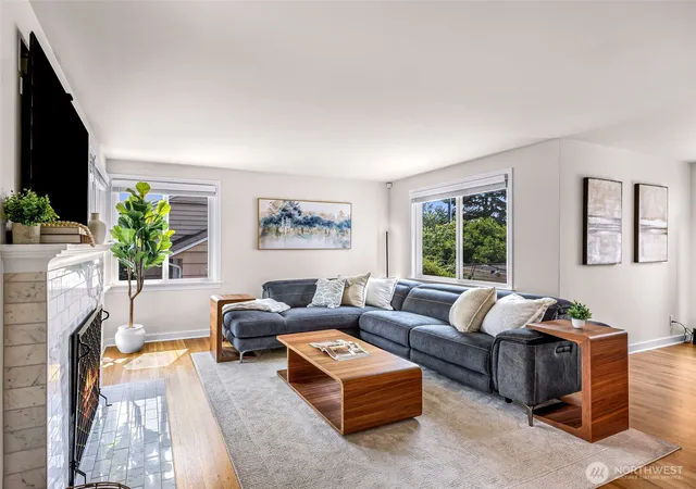 Photo 3 of Single family home for sale at 5717 59th Avenue NE, Seattle, WA 98105 | MLS# NWM2560902 | Listing updated on 2026-10-07