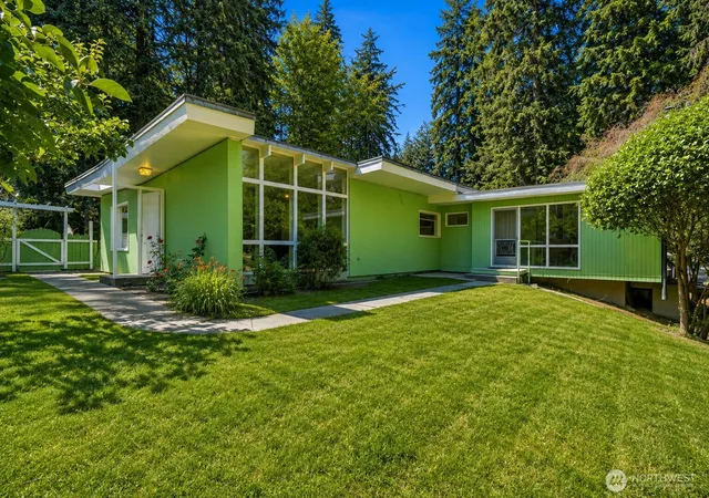 Photo 1 of Single family home for sale at 17056 26th Avenue Ne, Lake Forest Park, WA 98155 | MLS# NWM2560918 | Listing updated on 2026-09-19