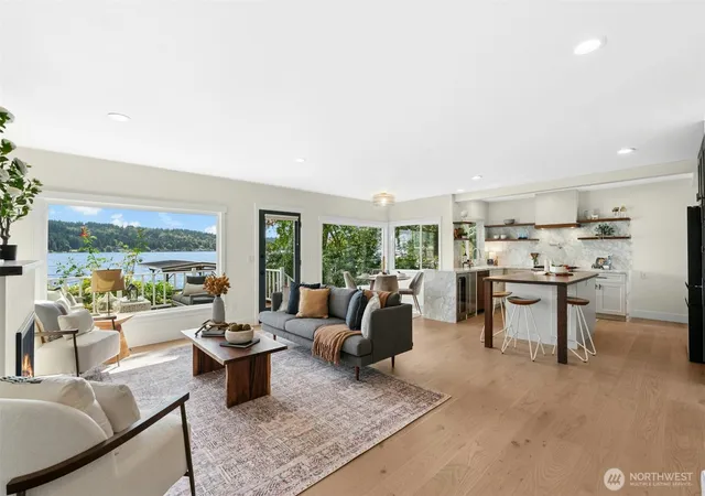 Photo 4 of Single family home for sale at 11728 Riviera Pl NE, Seattle, WA 98125 | MLS# NWM2560921 | Listing updated on 2026-09-28