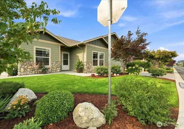 Photo 3 of Sale Pending at 387 Ridgewood Dr, Manson, WA 98831 | MLS# NWM2560929 | Listing updated on 2026-10-01