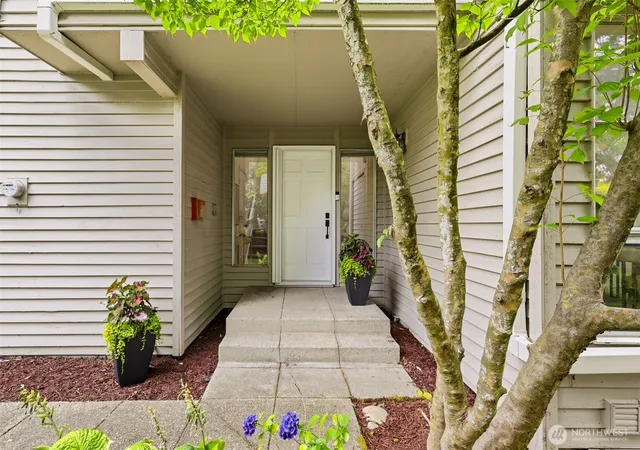 Photo 2 of Sale Pending at 7250 Old Redmond Rd #C-112, Redmond, WA 98052 | MLS# NWM2560933 | Listing updated on 2026-09-25