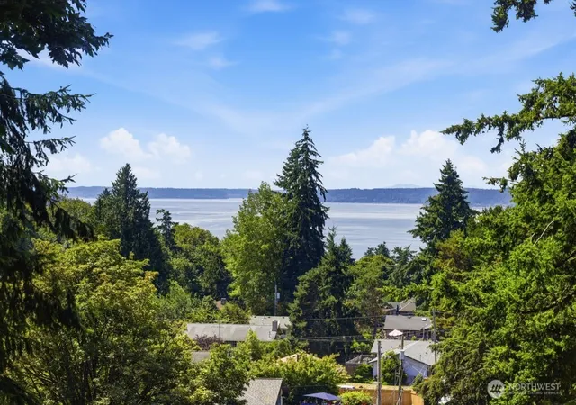 Photo 2 of Pending - Backup Offer Requested at 28611 16th Avenue S, Federal Way, WA 98003 | MLS# NWM2560952 | Listing updated on 2026-09-21