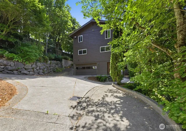 Photo 3 of Pending - Backup Offer Requested at 28611 16th Avenue S, Federal Way, WA 98003 | MLS# NWM2560952 | Listing updated on 2026-09-21