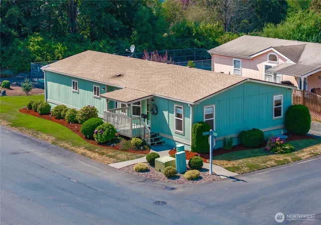 Manufactured home for sale at 6741 Scorpio Ln NE #90, Bremerton, WA 98311 | MLS# NWM2560958