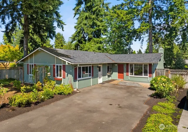 Photo 1 of Single family home for sale at 33554 36th Avenue Sw, Federal Way, WA 98023 | MLS# NWM2560993 | Listing updated on 2026-09-23