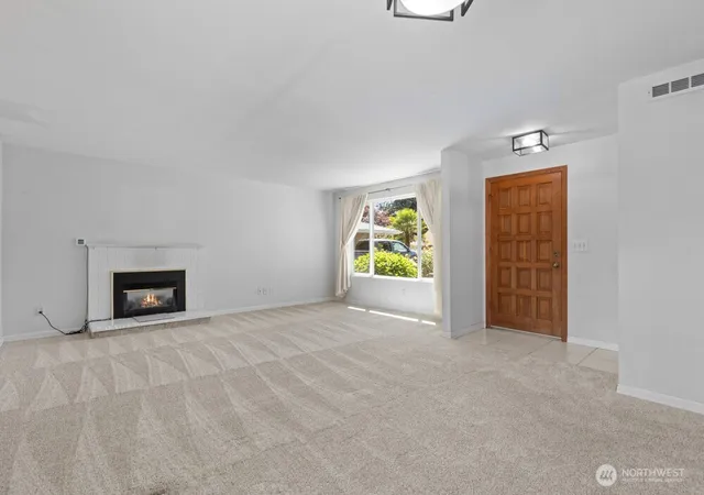 Photo 4 of Single family home for sale at 33554 36th Avenue SW, Federal Way, WA 98023 | MLS# NWM2560993 | Listing updated on 2026-09-23