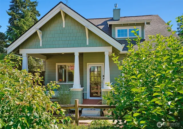 Photo 3 of Single family home for sale at 31100 6th Lane Sw, Federal Way, WA 98023 | MLS# NWM2560994 | Listing updated on 2026-09-29
