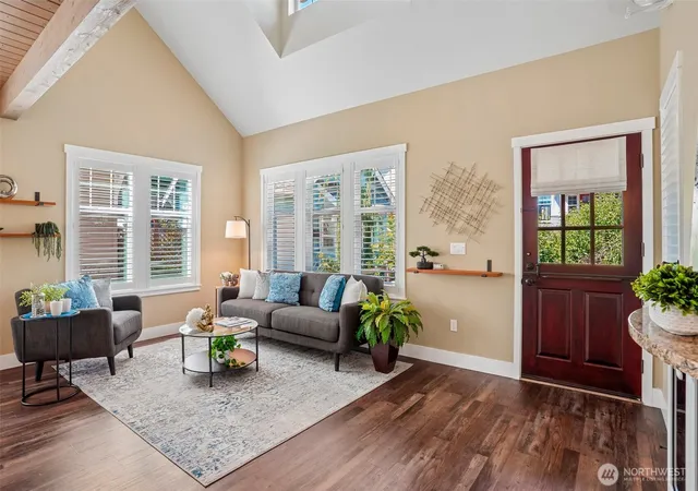 Photo 4 of Single family home for sale at 31100 6th Lane SW, Federal Way, WA 98023 | MLS# NWM2560994 | Listing updated on 2026-09-29