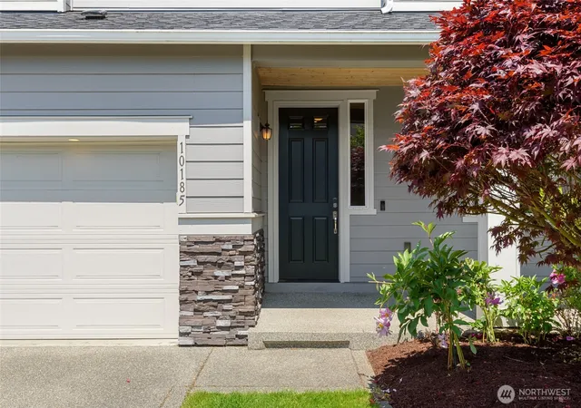 Photo 2 of Single family home for sale at 10185 33rd Place Ne, Lake Stevens, WA 98258 | MLS# NWM2561005 | Listing updated on 2026-09-30