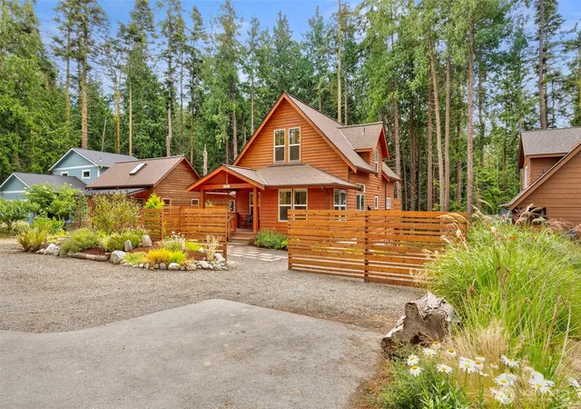 Photo 2 of Single family home for sale at 1061 53rd Street, Port Townsend, WA 98368 | MLS# NWM2561014 | Listing updated on 2026-09-23