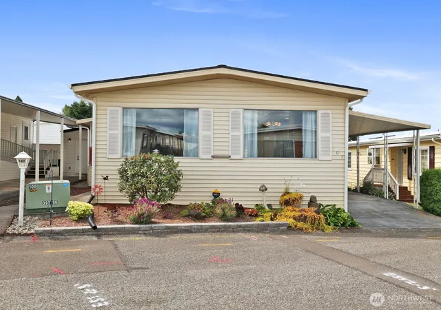 Photo 1 of Manufactured home for sale at 1415 84th Street Se #107, Everett, WA 98208 | MLS# NWM2561022 | Listing updated on 2026-09-23