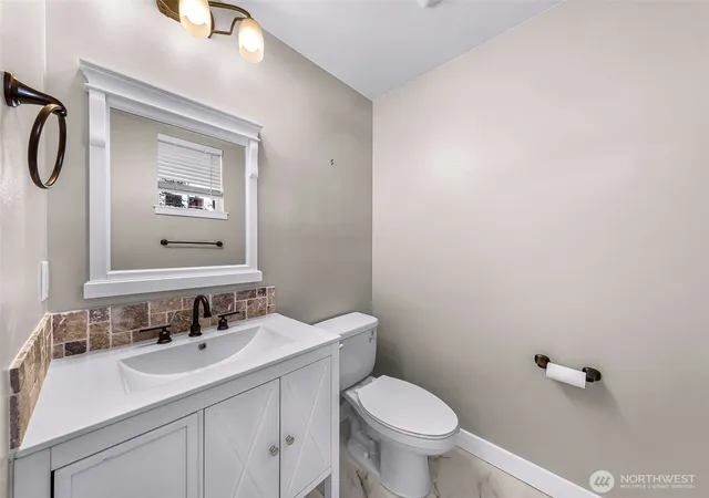 Photo 3 of Townhouse for sale at 3503 Sussex Dr, Bellingham, WA 98226 | MLS# NWM2561036 | Listing updated on 2026-09-23