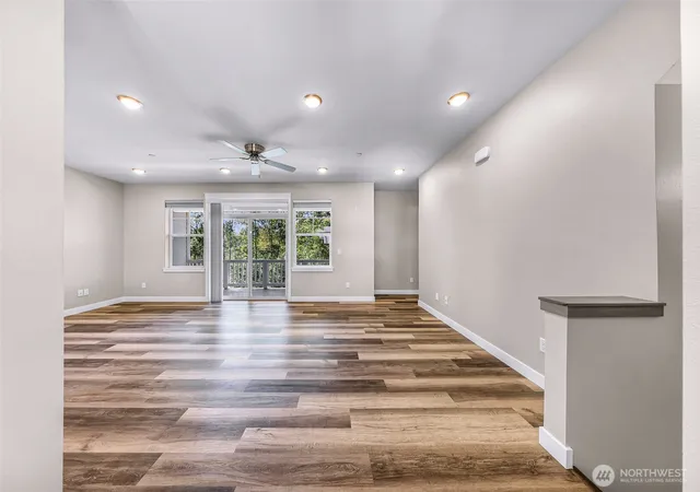 Photo 4 of Townhouse for sale at 3503 Sussex Dr, Bellingham, WA 98226 | MLS# NWM2561036 | Listing updated on 2026-09-23