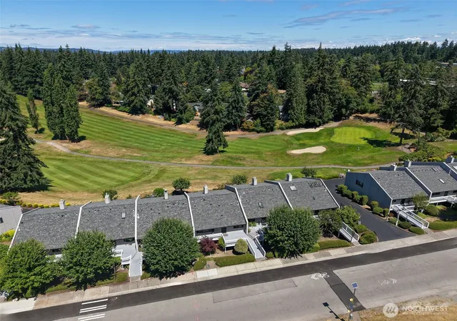 Photo 2 of Townhouse for sale at 2748 Sw 327th Street #C15, Federal Way, WA 98023 | MLS# NWM2561037 | Listing updated on 2026-10-01