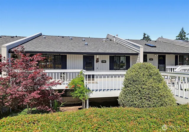 Photo 3 of Townhouse for sale at 2748 SW 327th Street #C15, Federal Way, WA 98023 | MLS# NWM2561037 | Listing updated on 2026-10-01