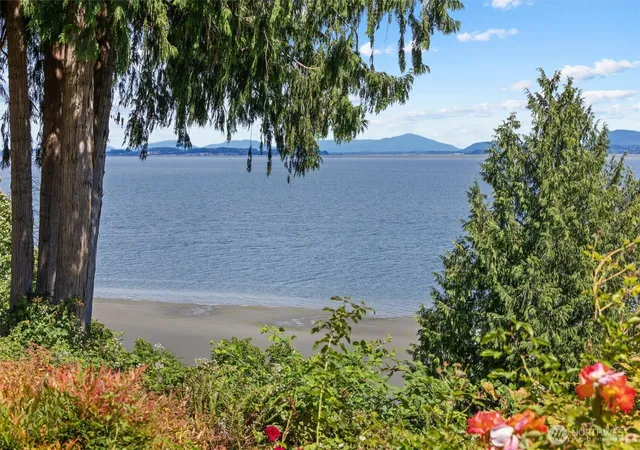 Photo 3 of Single family home for sale at 2475 Bretland Rd, Camano Island, WA 98282 | MLS# NWM2561039 | Listing updated on 2026-10-01