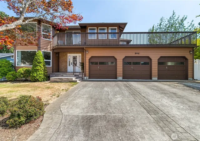 Photo 1 of Single family home for sale at 6994 Helweg Ln, Blaine, WA 98230 | MLS# NWM2561045 | Listing updated on 2026-09-21