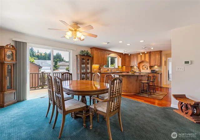 Photo 4 of Single family home for sale at 6994 Helweg Ln, Blaine, WA 98230 | MLS# NWM2561045 | Listing updated on 2026-09-21