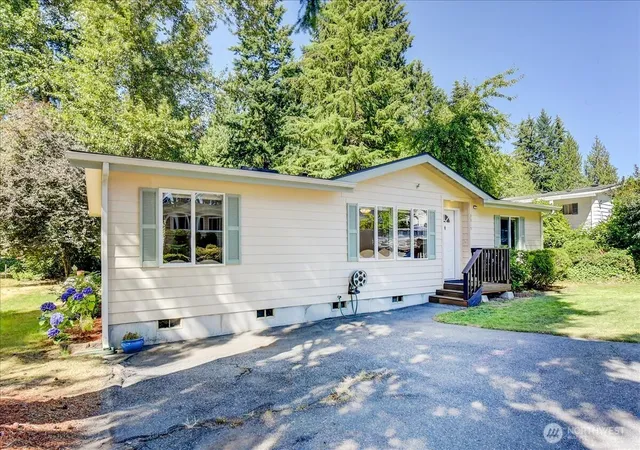 Photo 2 of Sale Pending at 3315 207 Place Se, Bothell, WA 98012 | MLS# NWM2561065 | Listing updated on 2026-09-25