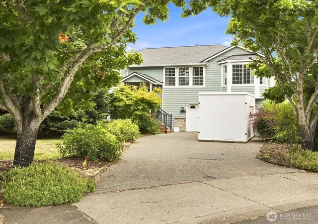 Photo 2 of Sale Pending at 206 Orting Ave Nw, Orting, WA 98360 | MLS# NWM2561117 | Listing updated on 2026-09-25