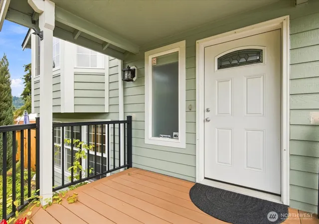 Photo 4 of Sale Pending at 206 Orting Ave NW, Orting, WA 98360 | MLS# NWM2561117 | Listing updated on 2026-09-25