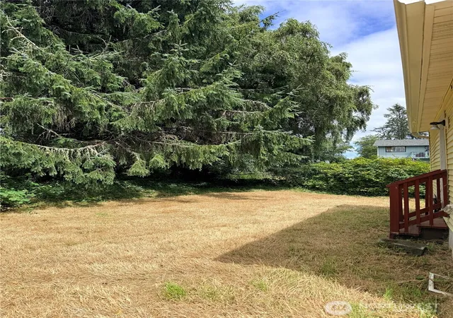 Photo 4 of Single family home for sale at 918 W Marion St, Aberdeen, WA 98520 | MLS# NWM2561130 | Listing updated on 2026-09-25