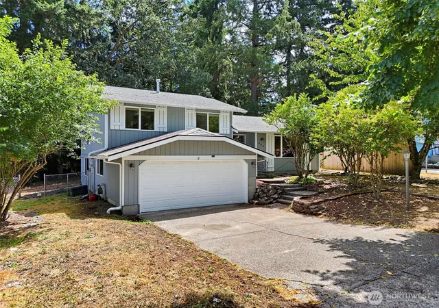 Photo 2 of Sale Pending at 524 Choker Ct Se, Lacey, WA 98503 | MLS# NWM2561131 | Listing updated on 2026-09-28