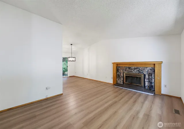 Photo 3 of Sale Pending at 524 Choker Ct SE, Lacey, WA 98503 | MLS# NWM2561131 | Listing updated on 2026-09-28