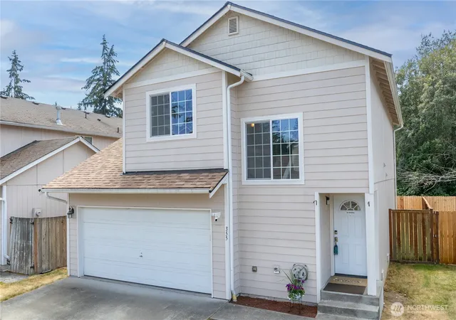 Photo 3 of Sale Pending at 355 Stonewood Pl, Bremerton, WA 98310 | MLS# NWM2561154 | Listing updated on 2026-09-25